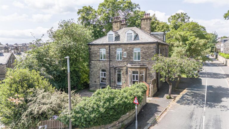 Property Image 0 Property Image 0