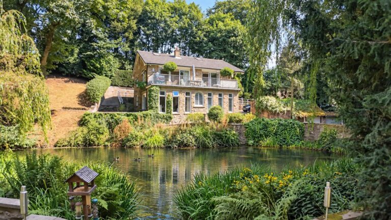 Property Image 0