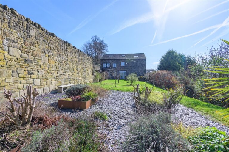 Property Image 0 Property Image 0